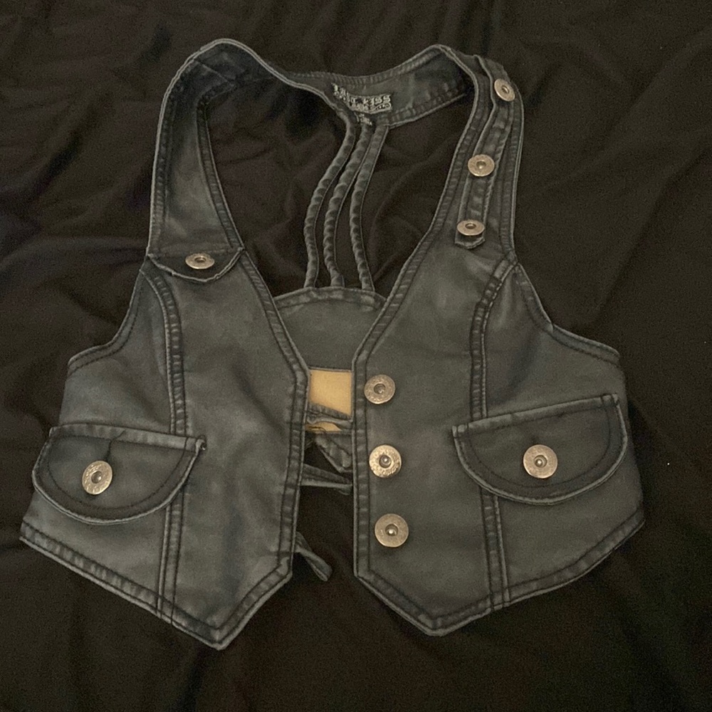 COPY - Crop leather like vest